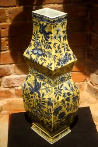Vase from China, Ming dynasty - Kulenovic Collection - Karlskrona, Sweden - DSC08437