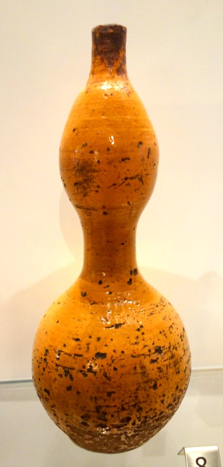 Vase in double gourd form, Japan, Edo period, 19th century, earthenware - Royal Ontario Museum - DSC04288