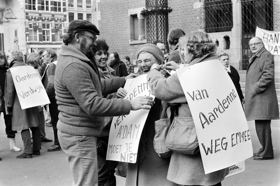 Vandaag hebben ADM-ers en hun sympathisanten een demonstratieve optocht in Amste, Bestanddeelnr 933-2381