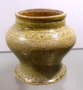 Vase, Bat Trang ceramic, ivory glaze with underglaze motifs - Nguyen dynasty, 19th century AD - Vietnam National Museum of Fine Arts - Hanoi, Vietnam - DSC05326