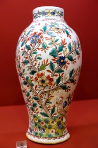 Vase, Ansbach, c. 1730-1740, faience - Mainfränkisches Museum - Würzburg, Germany - DSC05019