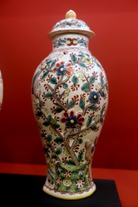 Vase, Ansbach, c. 1730-1740, faience - Mainfränkisches Museum - Würzburg, Germany - DSC05021