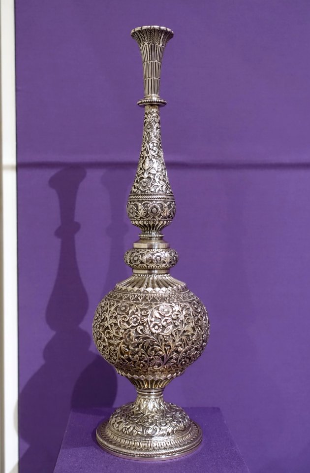 Vase, Whiting Manufacturing Company, North Attleboro, Massachusetts, c. 1880, silver - Dallas Museum of Art - DSC04864