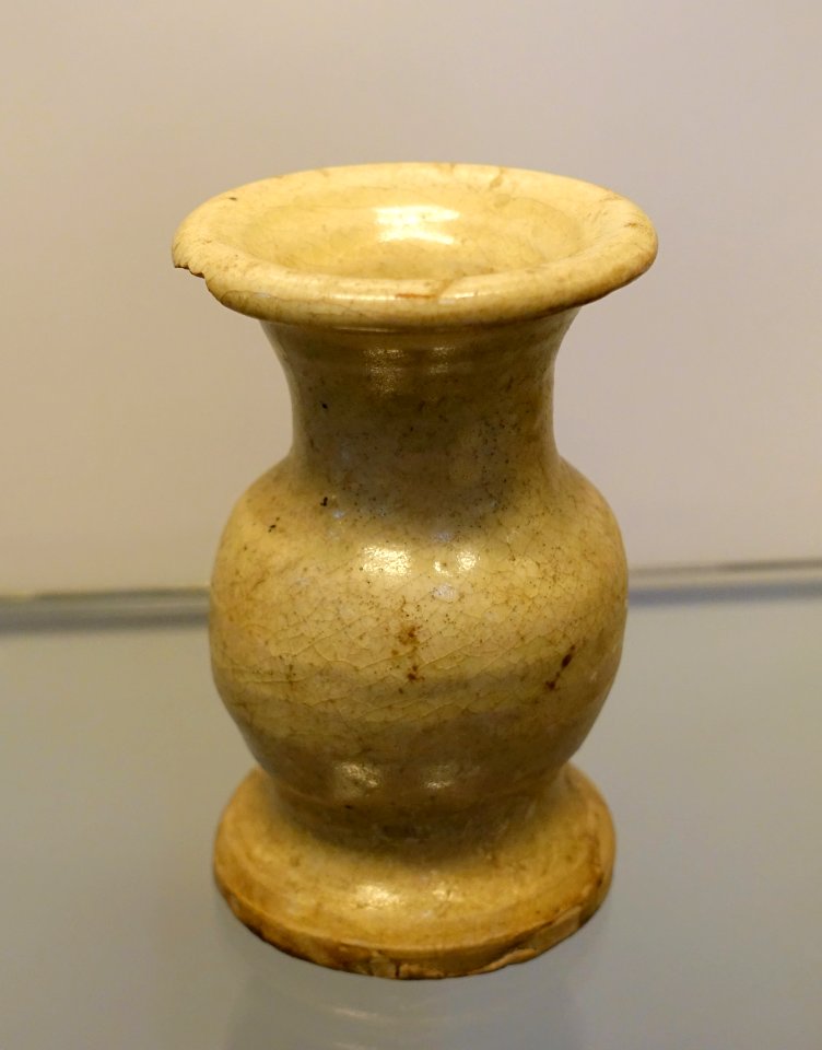 Vase, Vinh Phuc province, Ly dynasty, 11th-12th century AD, stoneware - Museum of Vietnamese History - Ho Chi Minh City - DSC06191