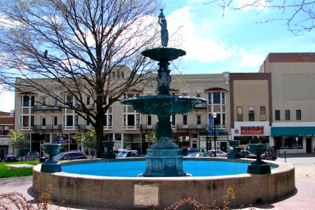 Vasbinder Fountain Mansfield OH