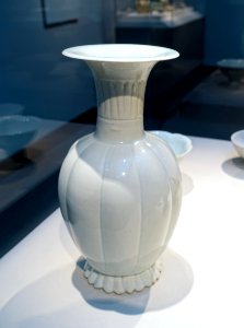 Vase, Qingbai ware, China, Jingdezhen kilns, Northern Song dynasty, 1000s AD, porcelain, pale blue glaze - Freer Gallery of Art - DSC04910