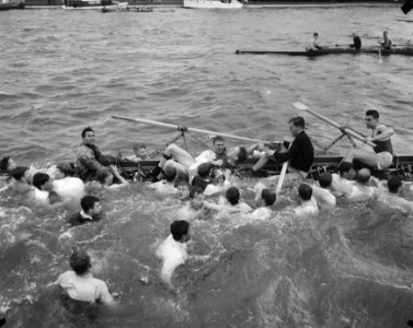 Varsity 1957 hoofdnummer Laga wint de Oude Vier, Bestanddeelnr 908-5508