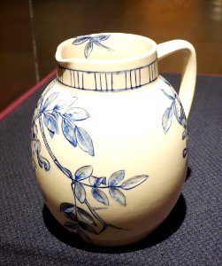 Vase by Laura A. Fry (1857-1943), Rookwood Pottery Company, Cincinnati, Ohio, 1883, glazed earthenware - Brooklyn Museum - DSC09464