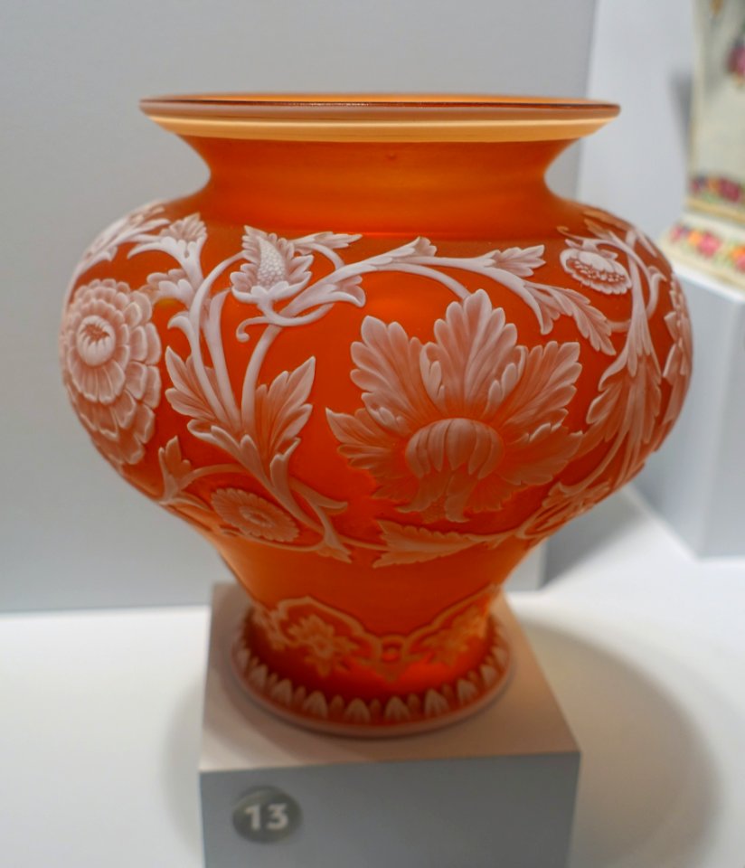 Vase, probably Thomas Webb & Sons, England, 1880-1900, glass - Portland Museum of Art - Portland, Maine - DSC04415