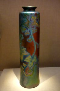 Vase by Jacques Sicard, Weller Pottery, Zanesville, Ohio, c. 1903-1907, glazed earthenware - De Young Museum - DSC00756
