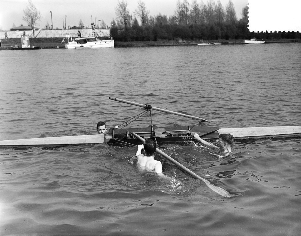 Varsity Amsterdam Rijnkanaal , winnaar skiff. Knaap (Njord), Bestanddeelnr 907-1115