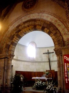 Ujo (Mieres) - Iglesia de Santa Eulalia o Santa Olaya 7