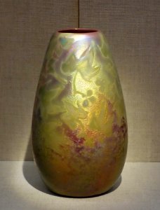 Vase by Jacques Sicard, Weller Pottery, Zanesville, Ohio, c. 1903-1907, glazed earthenware - De Young Museum - DSC00760