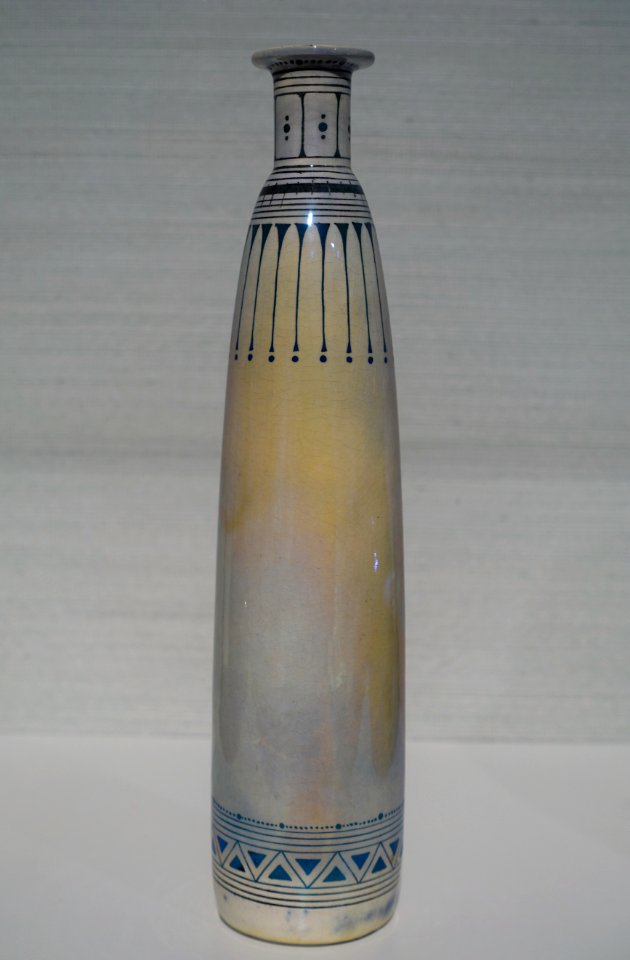 Vase by Christiaan Johannes van der Hoef, Amphora Pottery, Oegstgeest bei Leyden, before 1903, ceramic - Hessisches Landesmuseum Darmstadt - Darmstadt, Germany - DSC00768