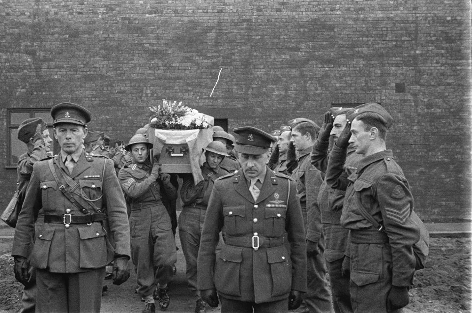 Uitvaart van luitenant-generaal G.B. Noothoven van Goort, commandant van de Prin, Bestanddeelnr 934-9523