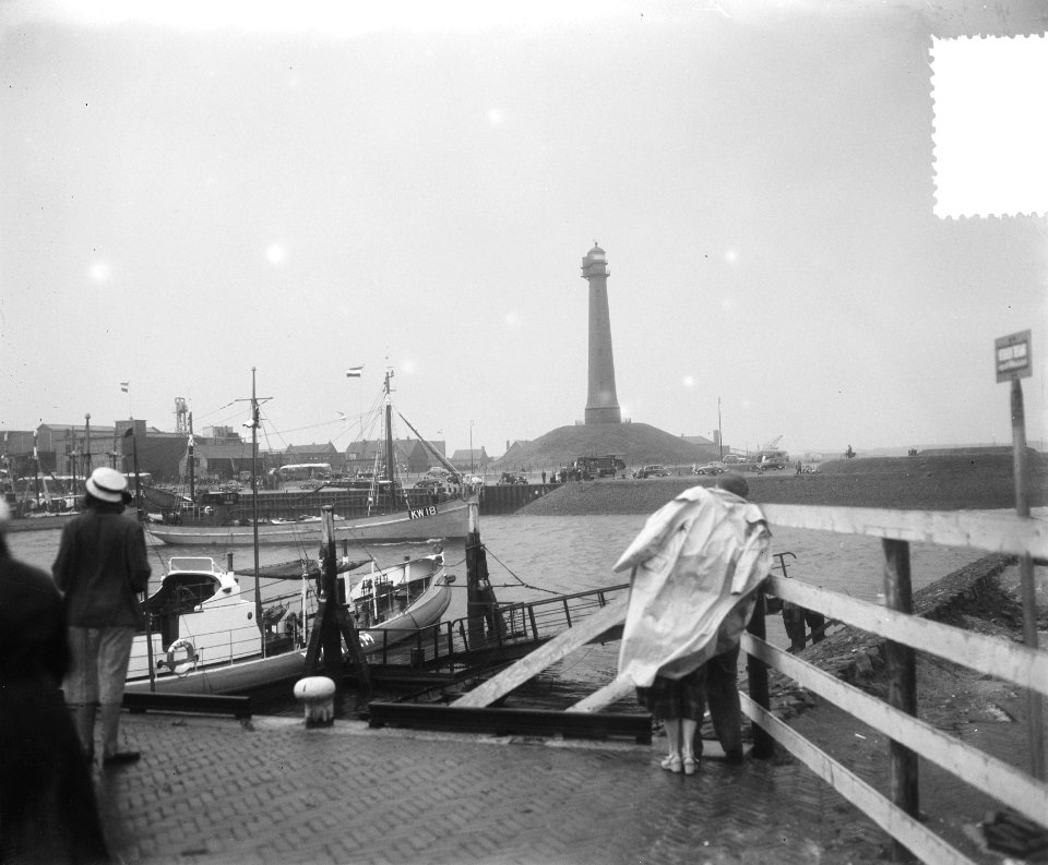 Uitvaren haringvloot IJmuiden, Bestanddeelnr 905-7446