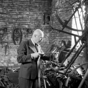 Uitvinder die een opbouwbare fiets bouwde, Bestanddeelnr 900-6544
