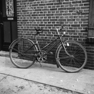 Uitvinder die een opvouwbare fiets bouwde, Bestanddeelnr 900-6254