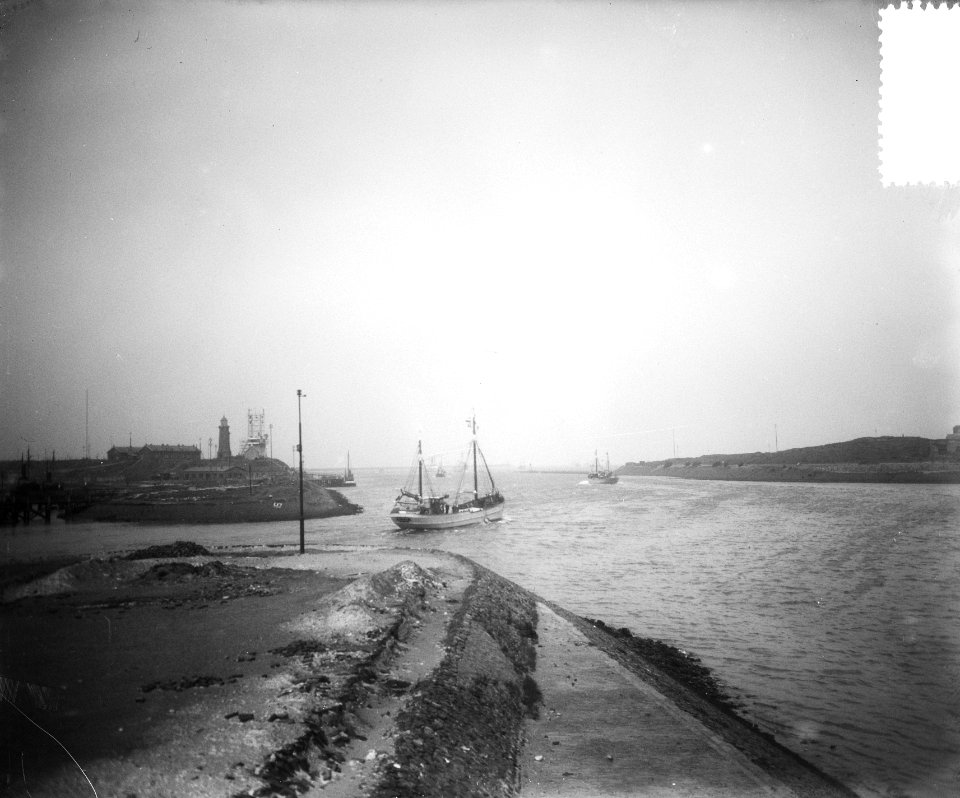Uitvaren haringvloot IJmuiden, Bestanddeelnr 905-7444