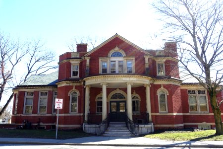 Underwood School Administration Building - Belmont, MA - DSC07881