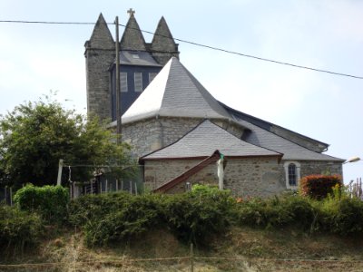 Undurein (Espès-Undurein, Pyr-Atl, Fr) Église trinitaire coté chevet