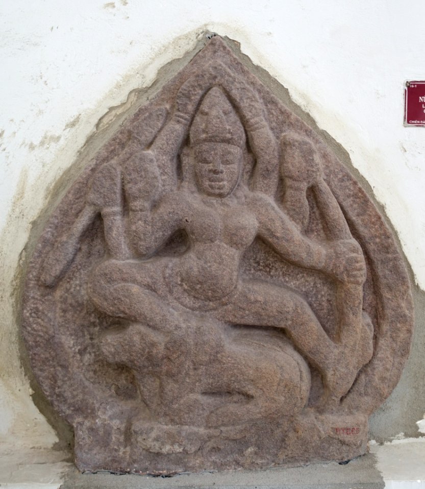 Uma, Chien Dan, 7th century, Quang Nam - Museum of Cham Sculpture - Danang, Vietnam - DSC02009