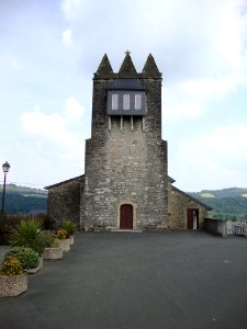 Undurein (Espes-Undurein, Pyr-Atl, Fr) Église trinitaire coté façade