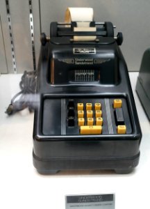 Underwood Sundstrand electromechanical adding machine - Ridai Museum of Modern Science, Tokyo - DSC07544