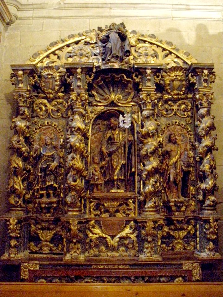 Uncastillo - Iglesia de Santa María la Mayor, interior 12