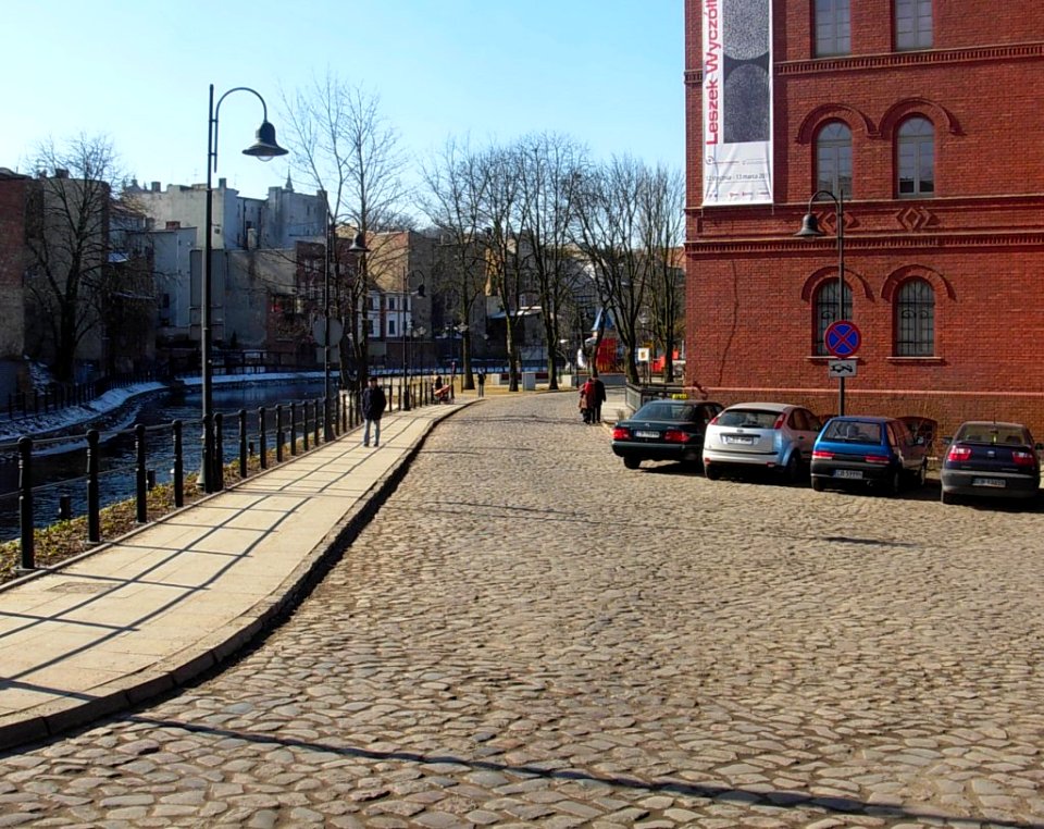 Ul Mennica 03 2011