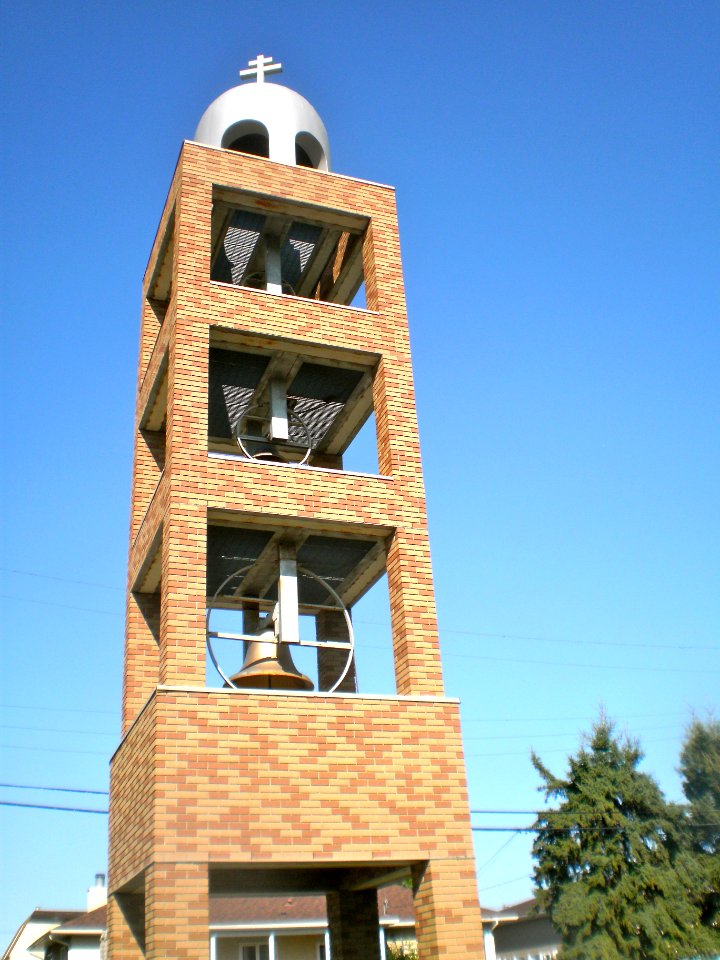 Ukrainian Orthodox Church belltower, Vegreville 02