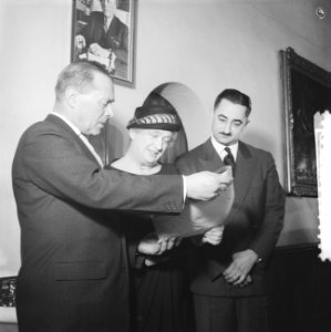 Uitreiking Edward Award Medal, Bestanddeelnr 910-9655