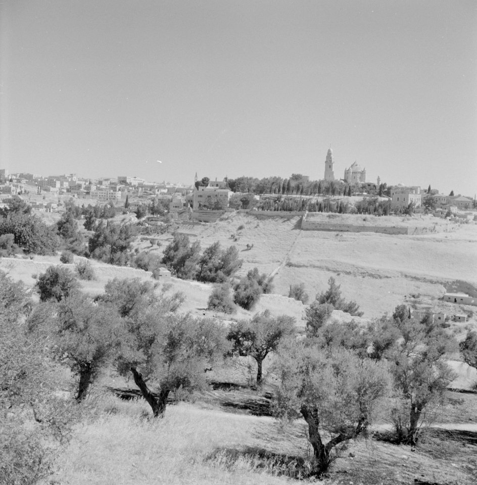 Uitzicht op de oude stad vanuit het Dal van Hinnom, Bestanddeelnr 255-2303