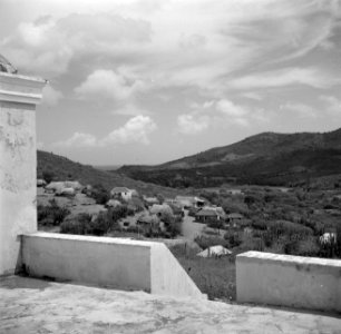 Uitzicht in Curaçao vanaf landhuis Knip, Bestanddeelnr 252-7464