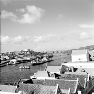 Uitzicht over de St Annabaai in Willemstad, Bestanddeelnr 252-3100