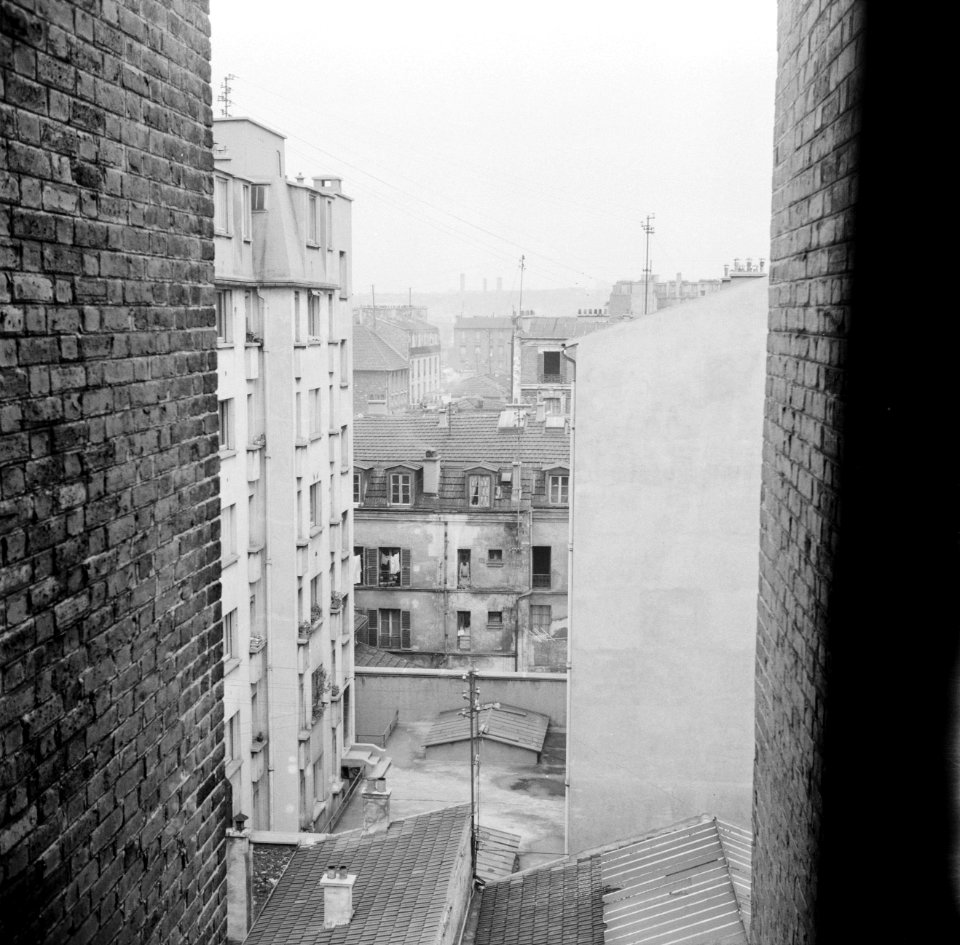 Uitzicht vanuit het appartementencomplex, Bestanddeelnr 252-9291