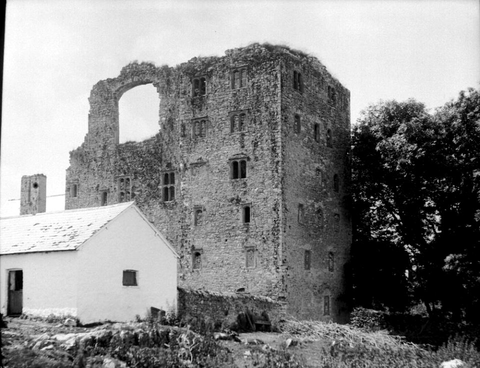Unidentified castle (1293427)