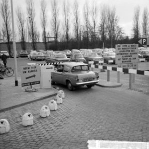 Uniek parkeersysteem bij Schiphol, Bestanddeelnr 917-4035