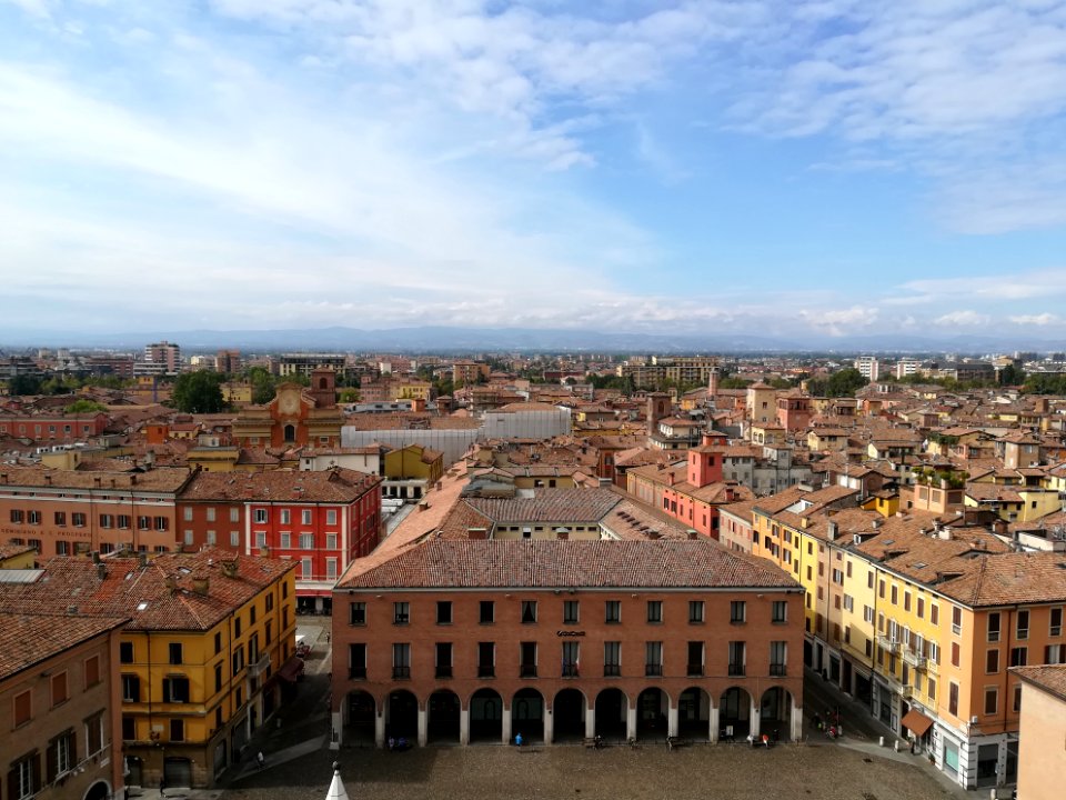 UNICREDIT in Piazza Grande (Modena)