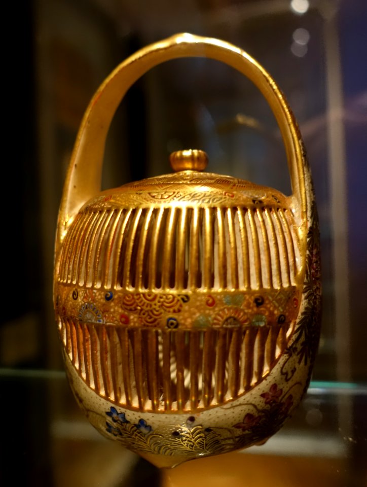 Unidentified ceramic, Japan - Linden-Museum - Stuttgart, Germany - DSC03485