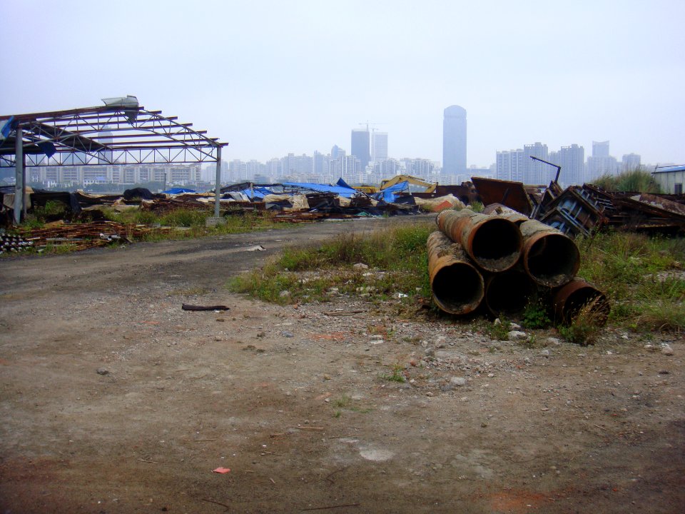 Unidentified artificial island in 2015 - 01