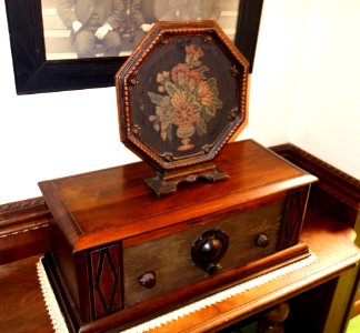 Unidentified radio - Bayernhof Museum - DSC06281