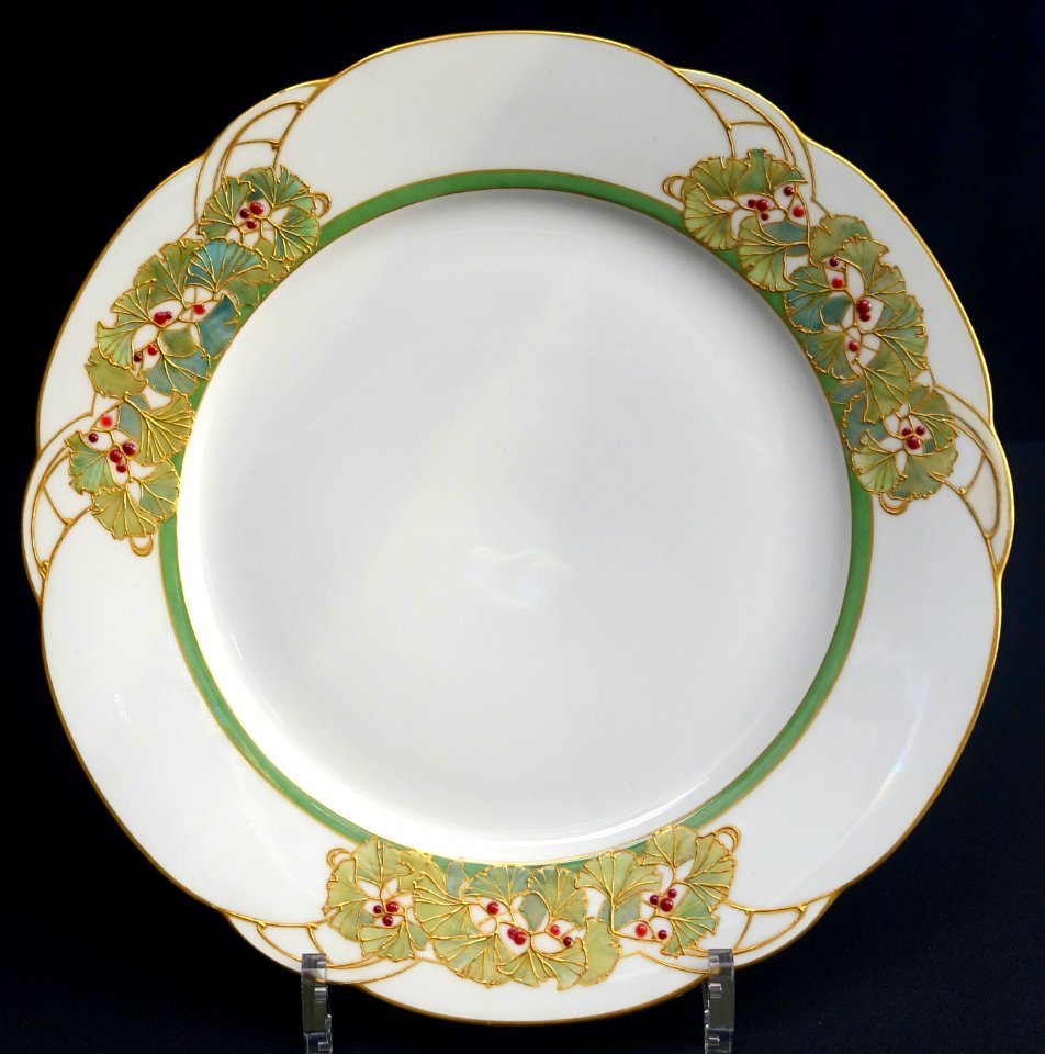 Unidentified plate, KPM Berlin, c. 1900 - Bröhan Museum, Berlin - DSC04100
