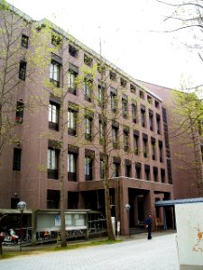 Univ-of-Hyogo-AdminBldg-20130429