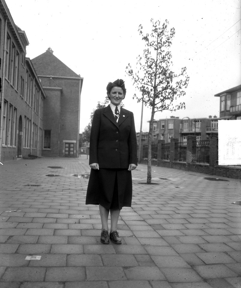 Uniform Nederlandse Padvindersgilde nieuw uniform, Bestanddeelnr 904-5481