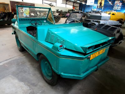 Unknown amphibious vehicle in the Musée des Blindés, France, pic-4