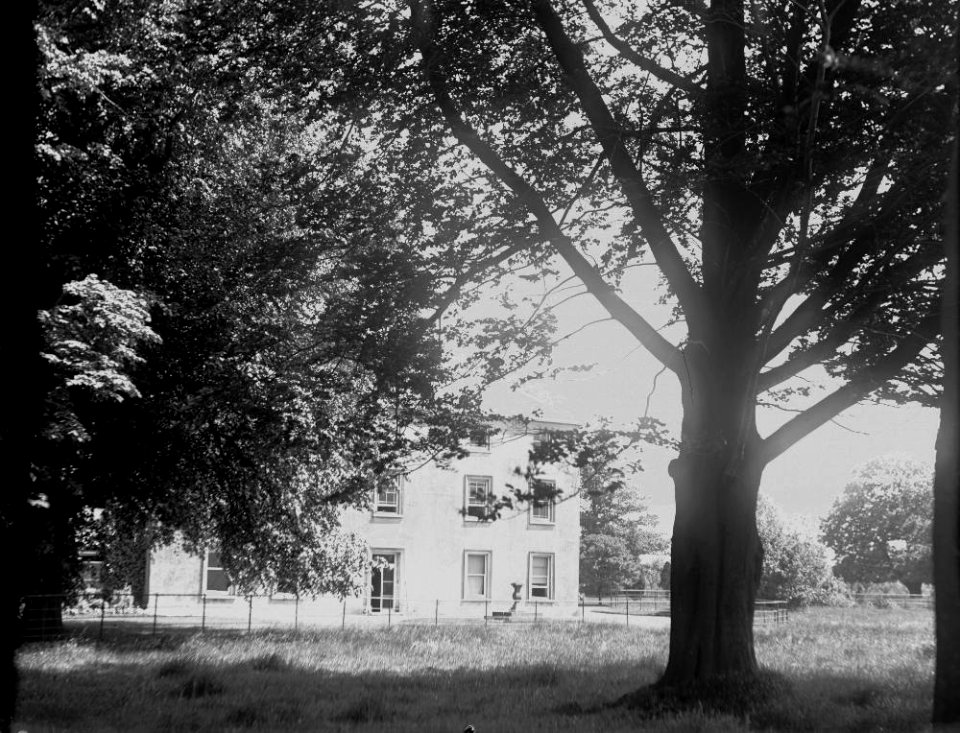 Unidentified house (1293774)
