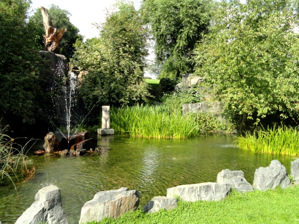 Unidentified fountain in Helsinki - DSC05681