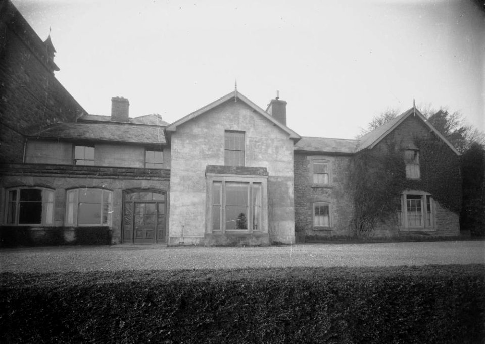 Unidentified house in Talgarth (1294243)