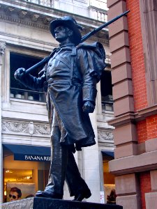 Union Club Philly Statue 1